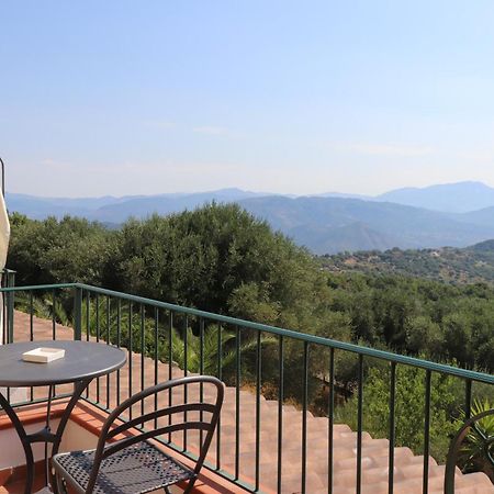 Agrestis Domus Guest House San Giovanni a Piro Bagian luar foto
